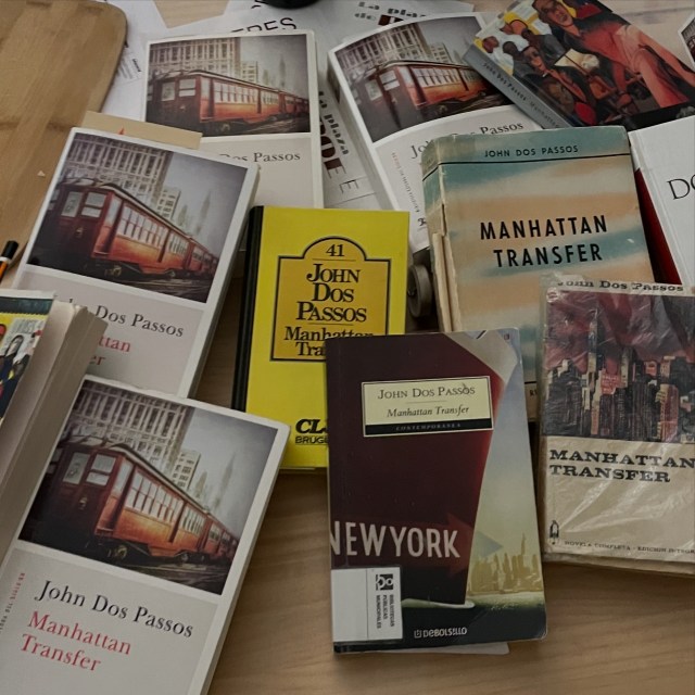 Leer Manhattan Transfer cata literaria La plaza de Poe